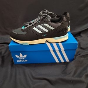 Adidas ZX 4000